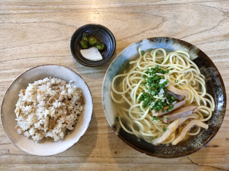 八重山そばセットの全体写真